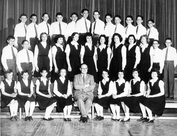 Photo of Mr. Kenny's 1960 Algonquin class