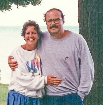 Photo of Peggy and Ray Powell